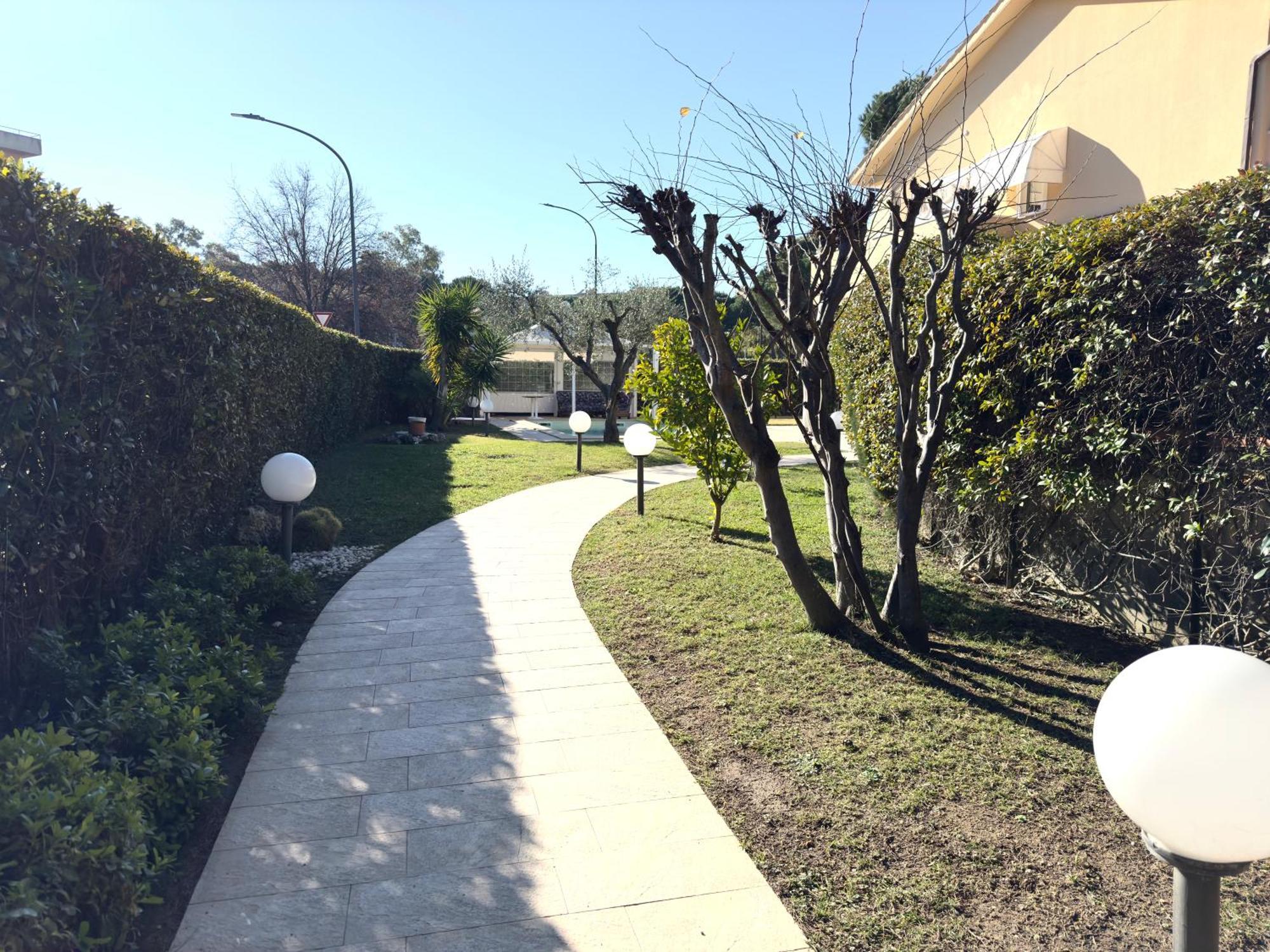 Residence Il Boschetto - Villa Con Piscina โกรเซตโต ภายนอก รูปภาพ